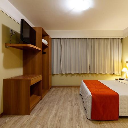 Tri Hotel Executive Caxias Caxias do Sul Exterior foto